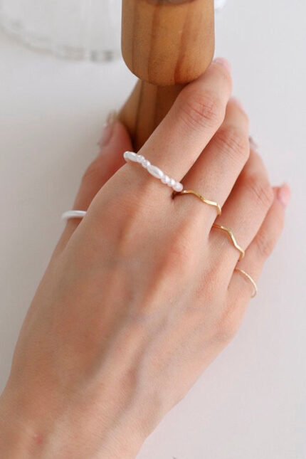 Faux Pearl Wavy Ring Set
